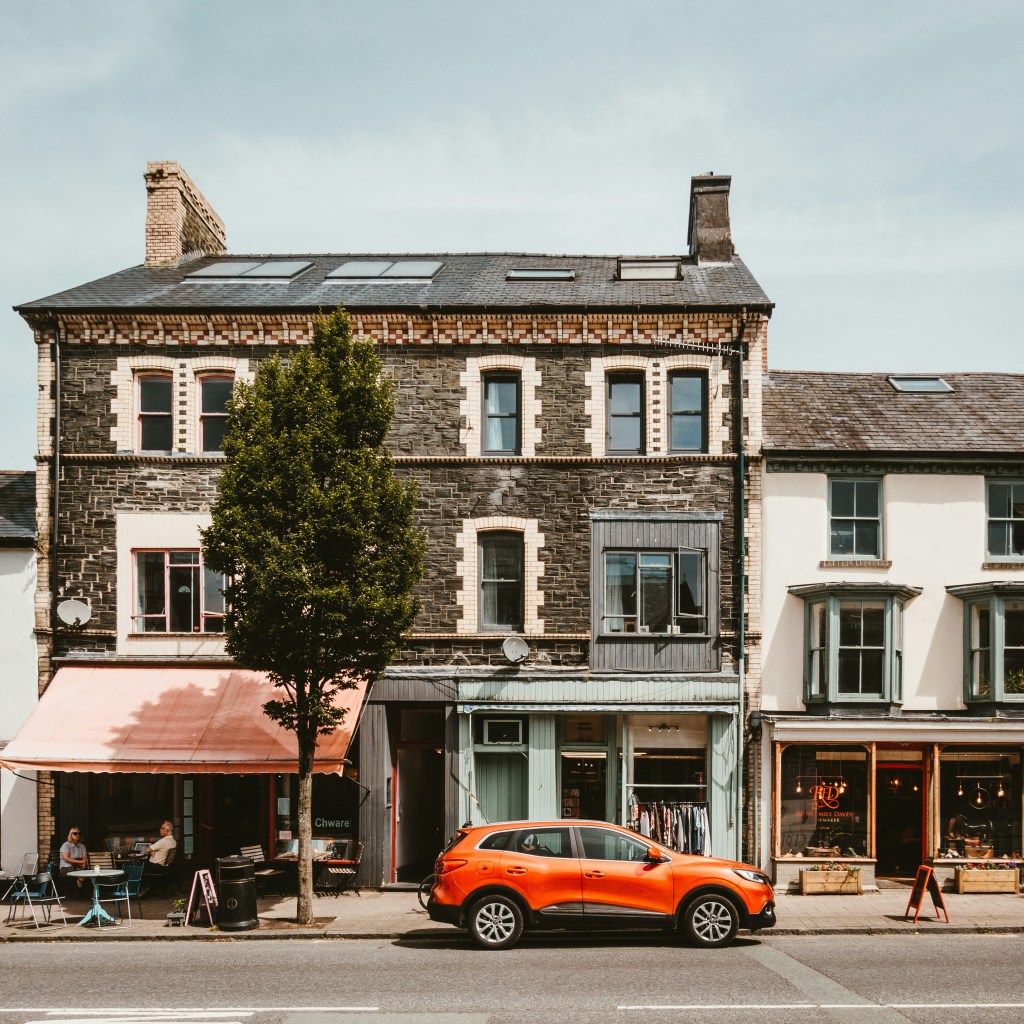 A row of buildings in Machynllech, Wales
