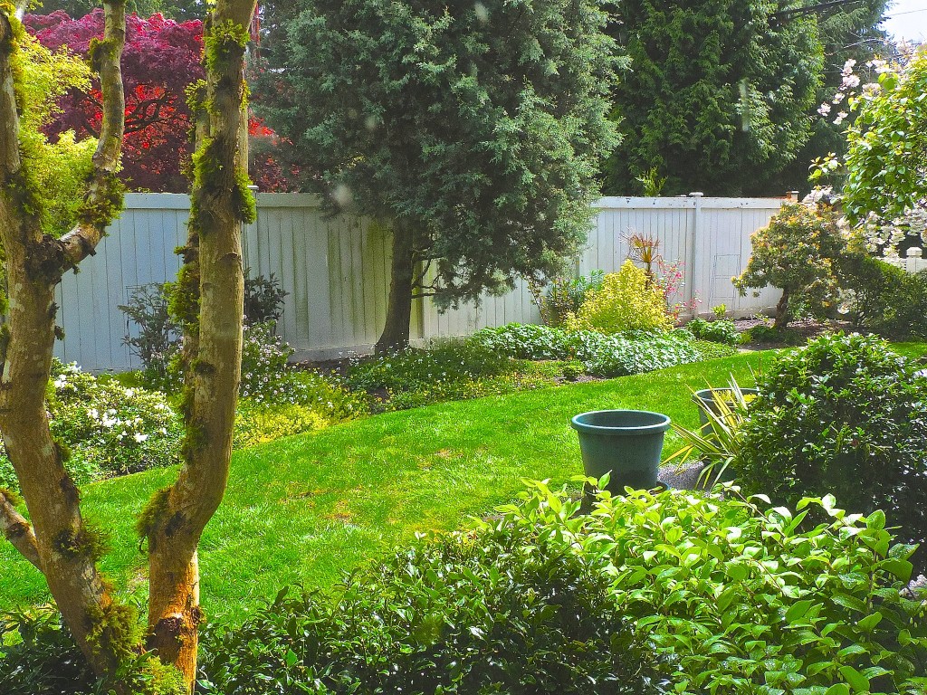 10 London commuter towns to check out if you want a property with a private garden for under&nbsp;£350,000