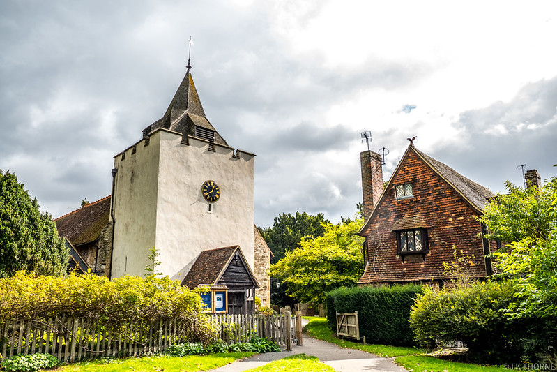 8 idyllic villages and towns to move to with a train link to&nbsp;London