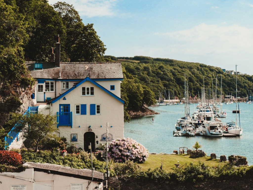 Your perfect Cornwall workcation: A 7-day hybrid work & leisure&nbsp;itinerary